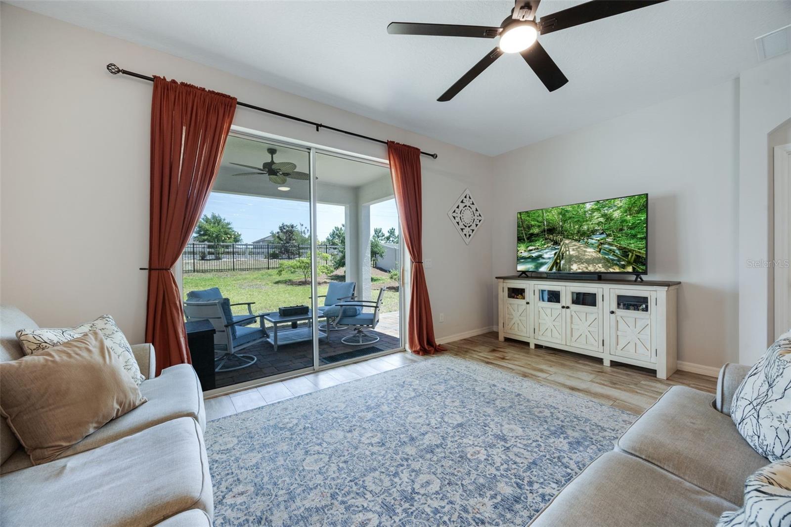 Image 7 of 37 For 5438 Carrara Court