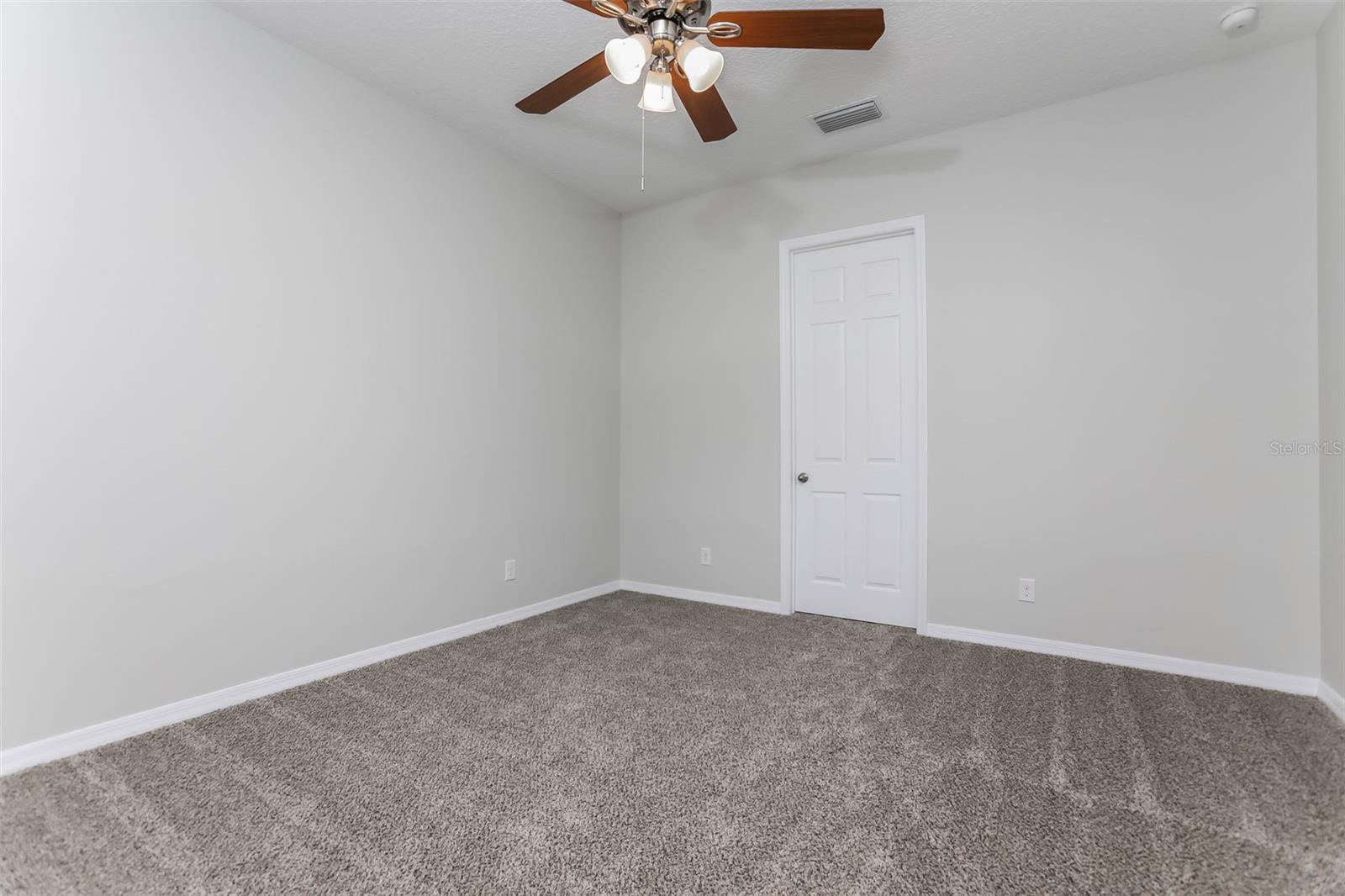 Image 8 of 15 For 800 Grand Hilltop Drive