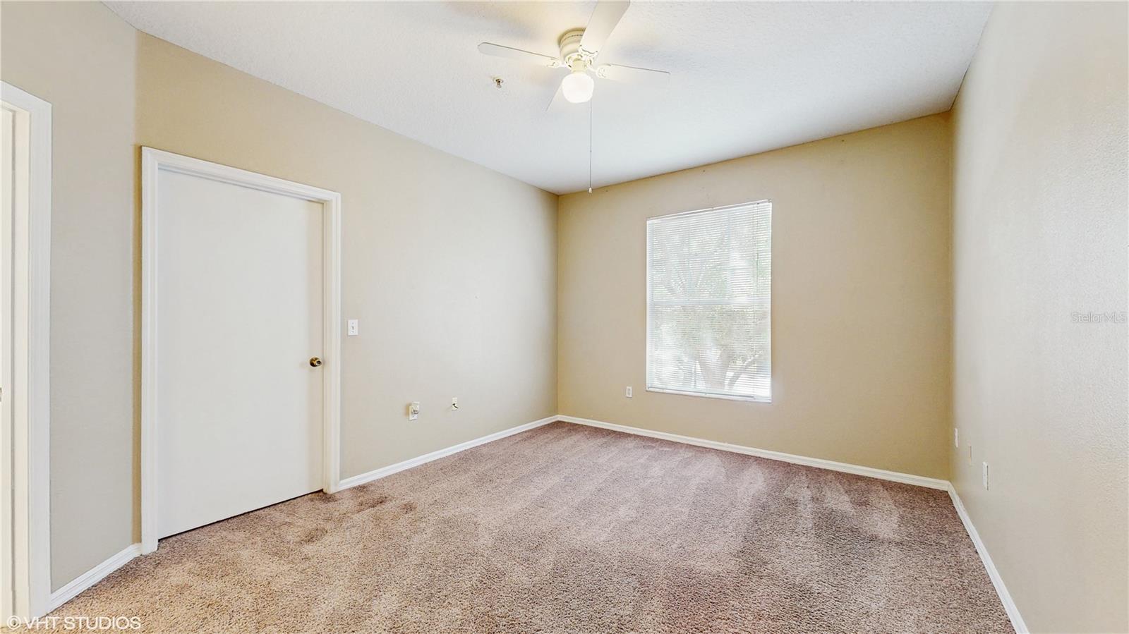 Image 12 of 25 For 5512 Metrowest Boulevard 203
