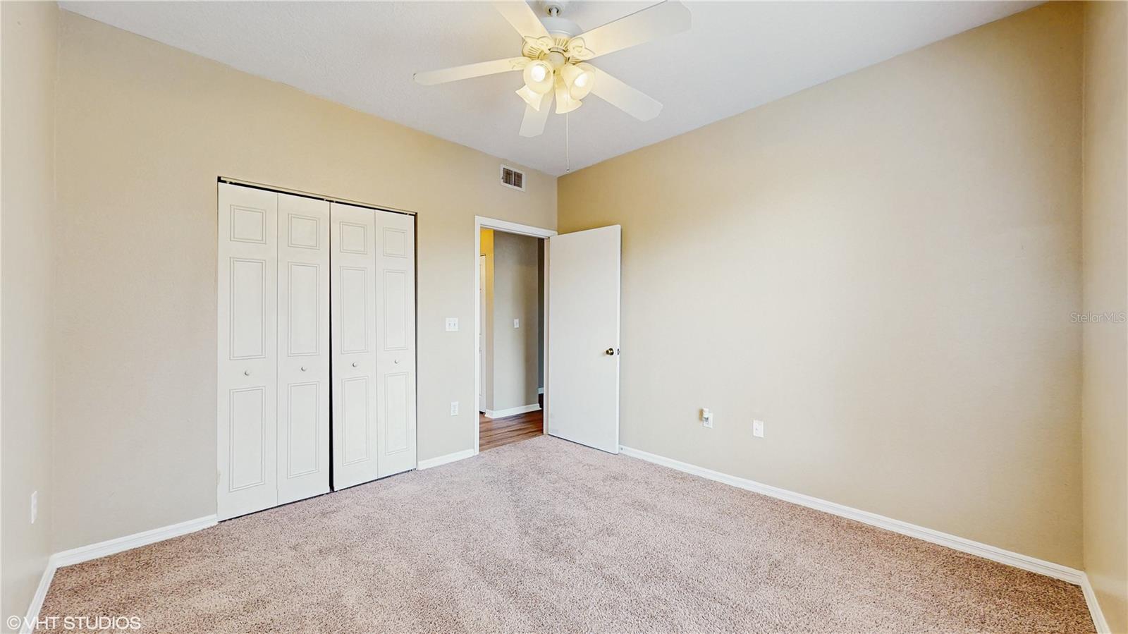 Image 18 of 25 For 5512 Metrowest Boulevard 203