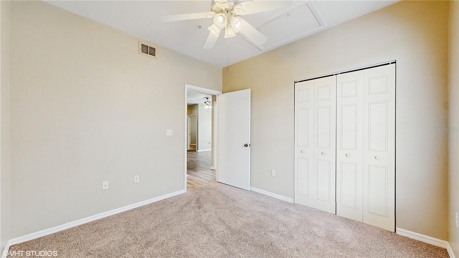 Image 21 of 25 For 5512 Metrowest Boulevard 203