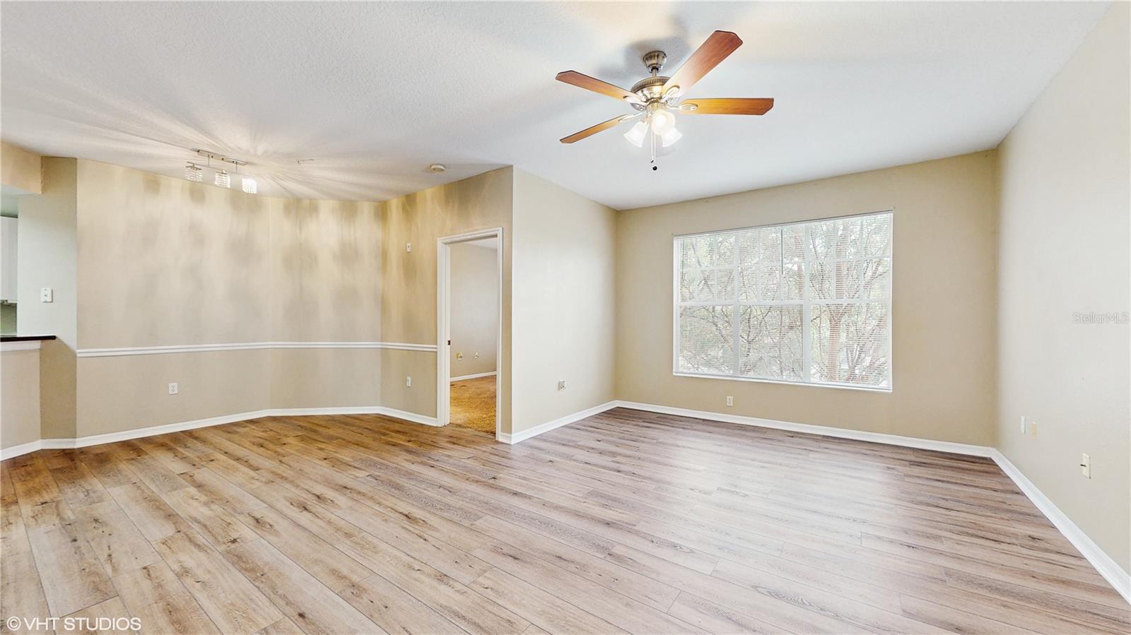 Image 5 of 25 For 5512 Metrowest Boulevard 203