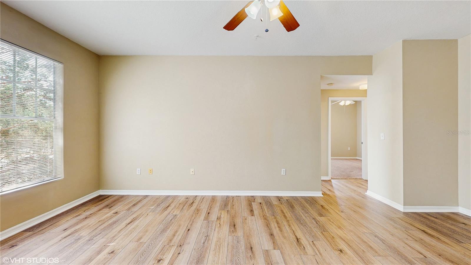 Image 6 of 25 For 5512 Metrowest Boulevard 203