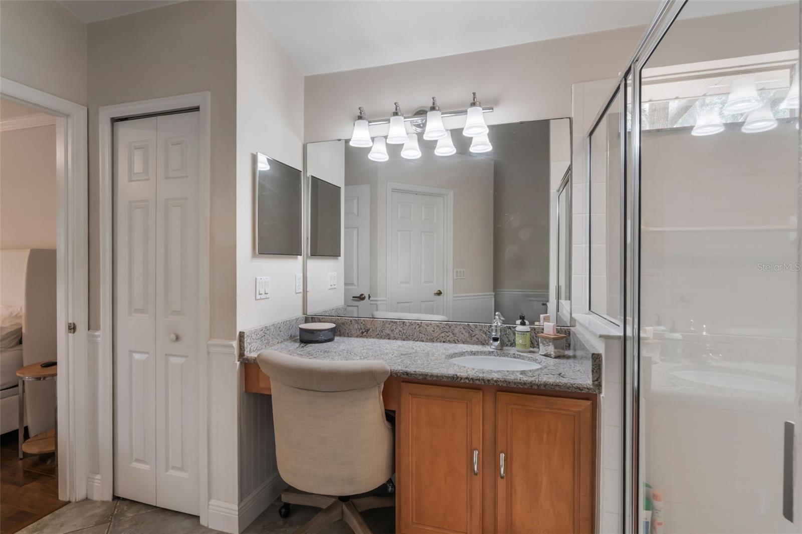 Image 20 of 42 For 17410 Woodfair Drive