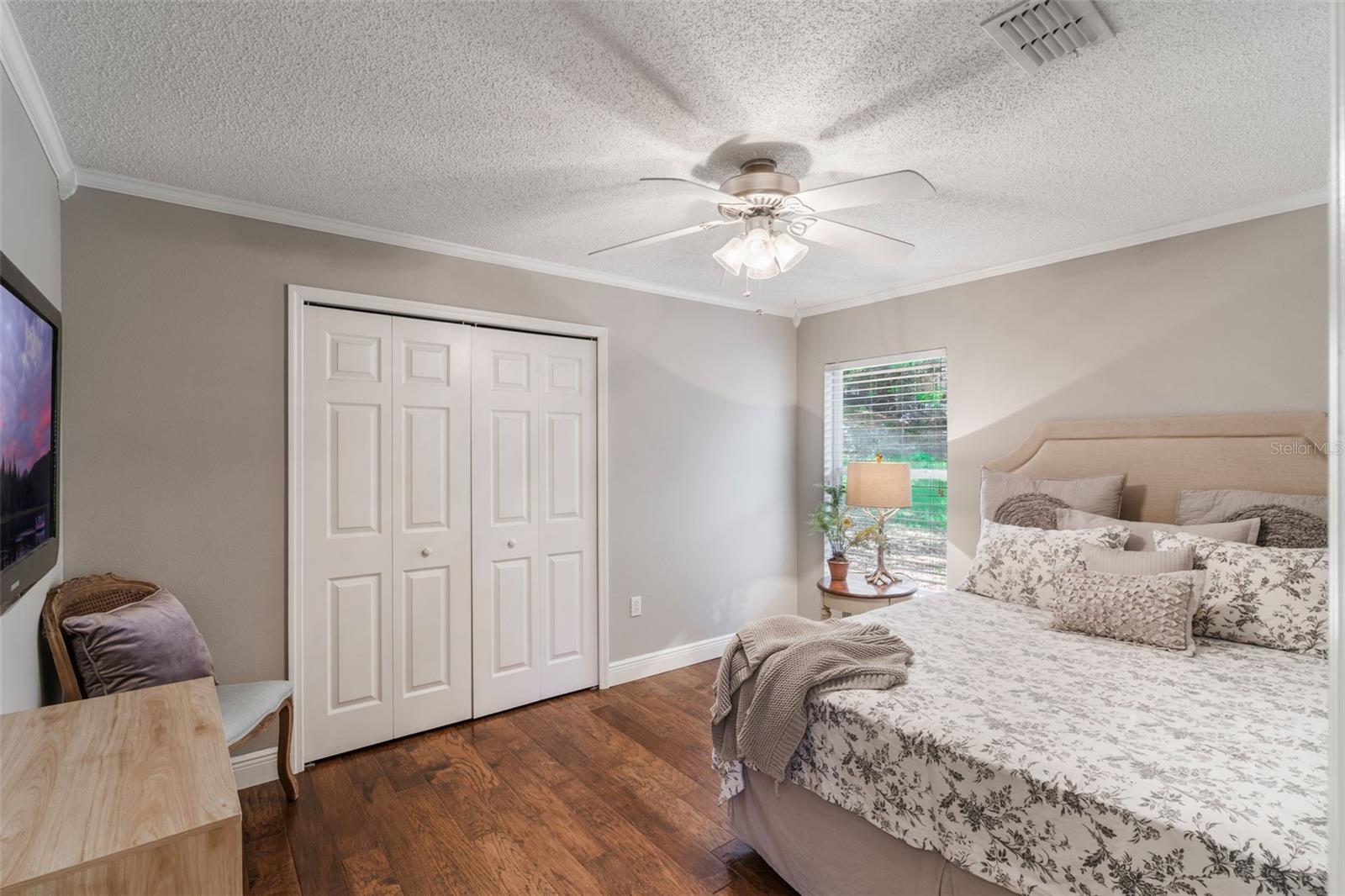Image 21 of 42 For 17410 Woodfair Drive