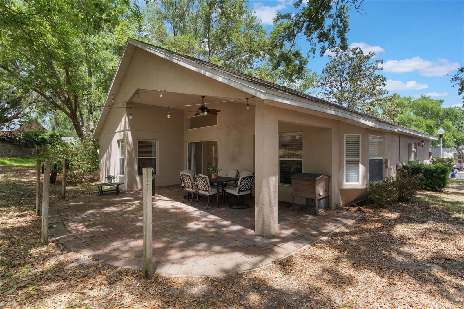 Image 27 of 42 For 17410 Woodfair Drive