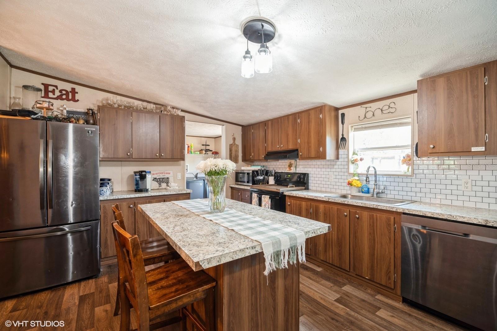 Image 10 of 25 For 8970 Atlas Drive