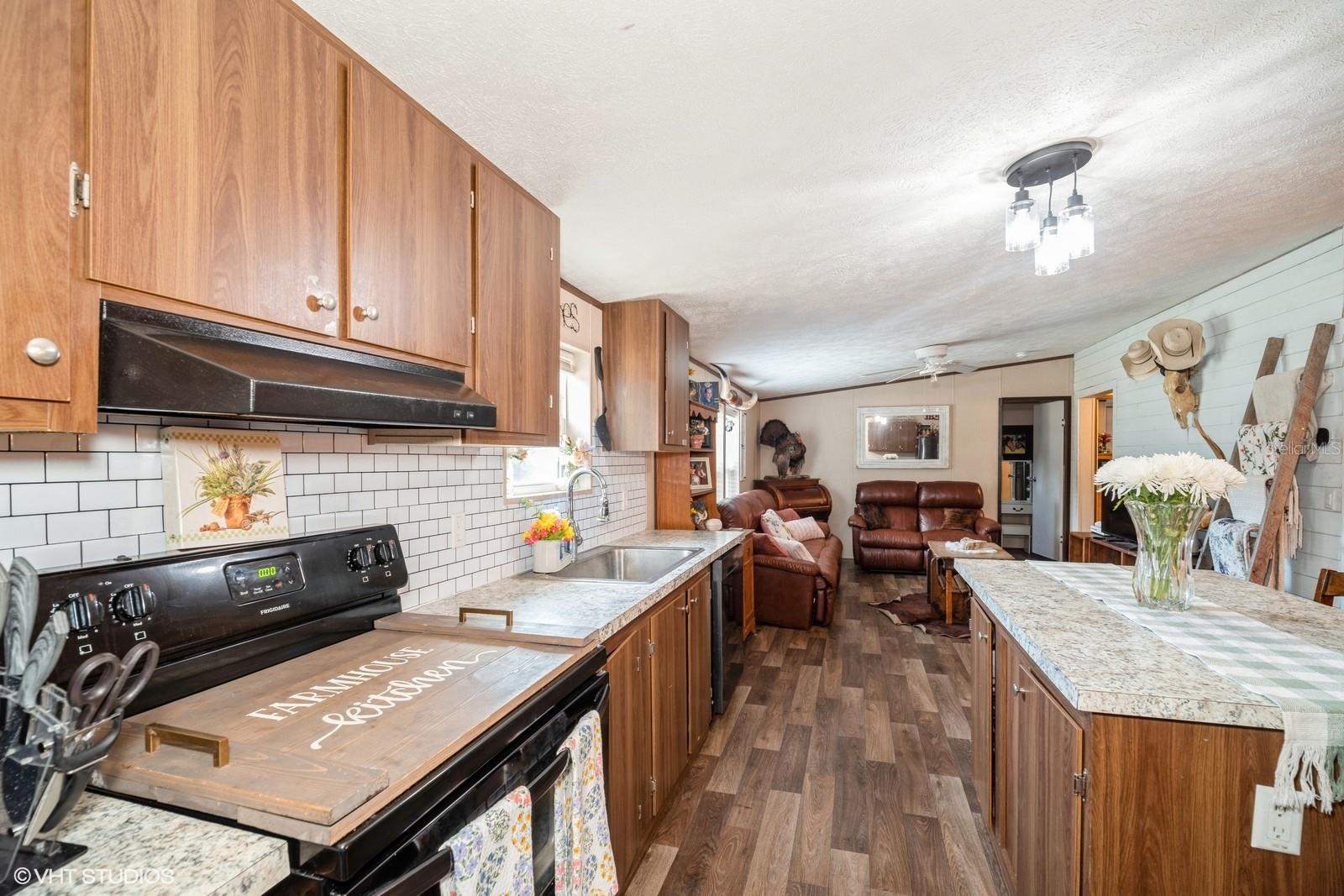 Image 8 of 25 For 8970 Atlas Drive