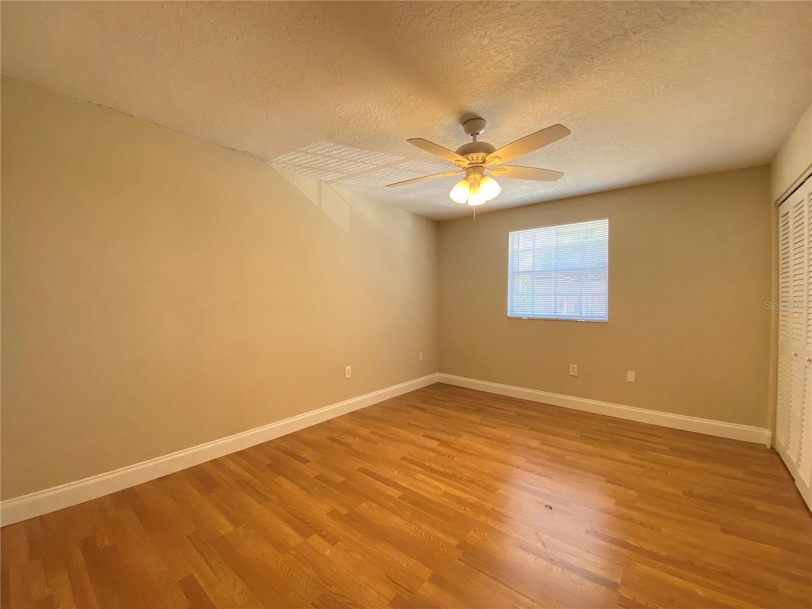 Image 10 of 14 For 412 Banyon Tree Circle 202