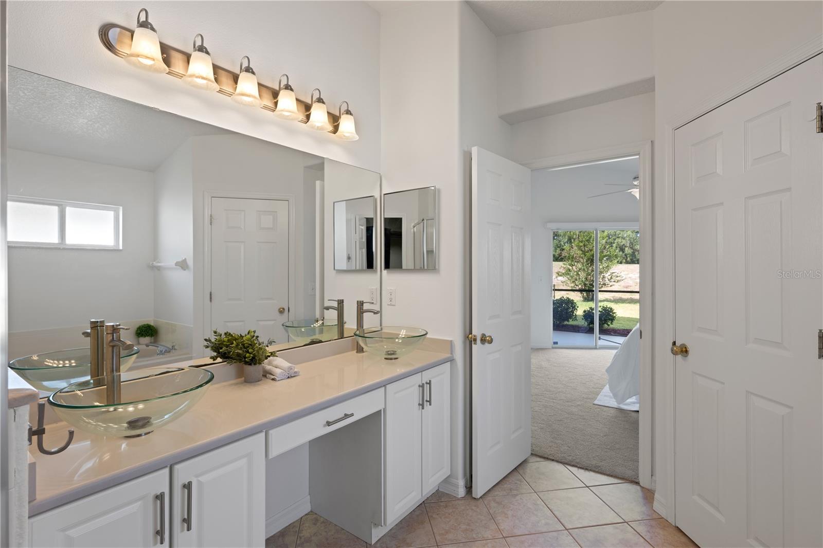 Image 18 of 37 For 1438 Portmoor Way