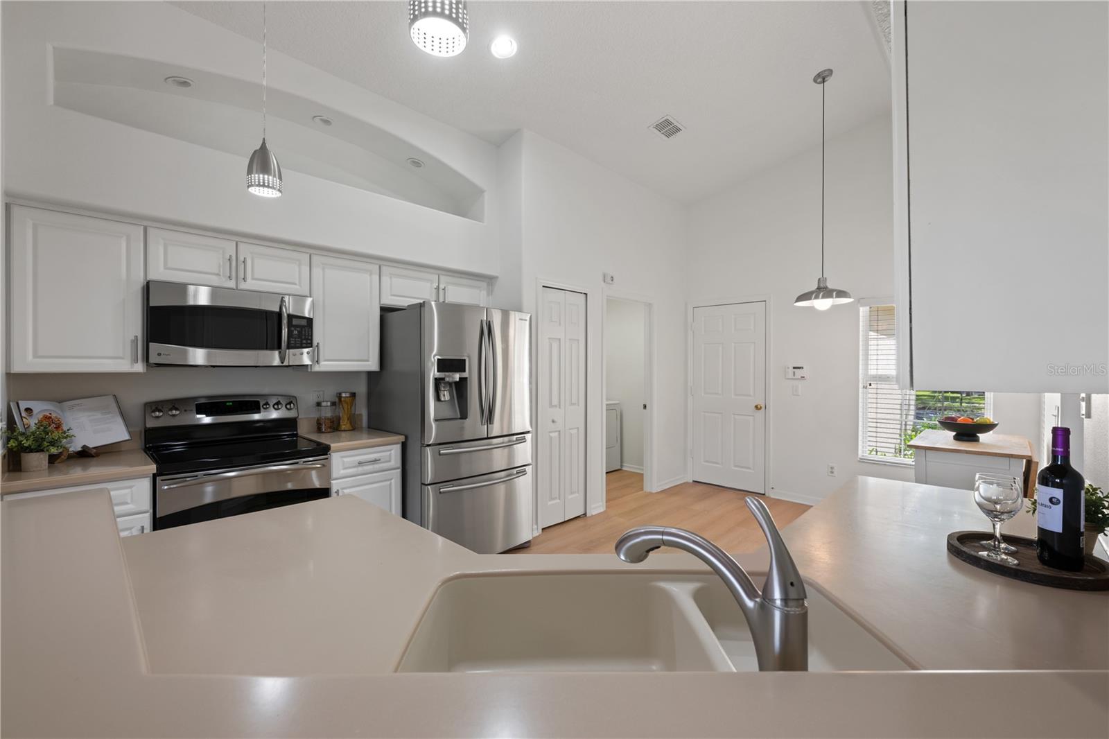 Image 6 of 37 For 1438 Portmoor Way