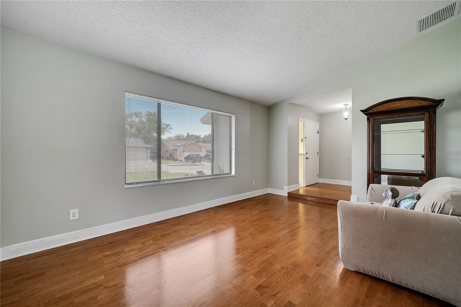 Image 11 of 66 For 819 Haulover Drive