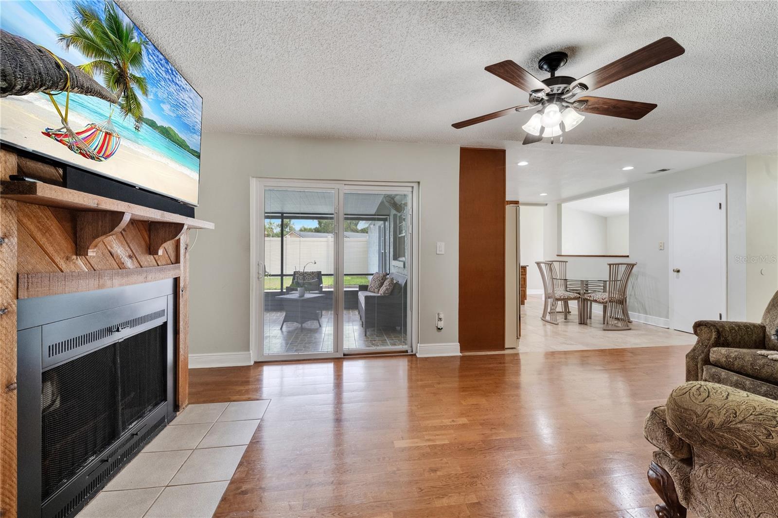 Image 30 of 66 For 819 Haulover Drive