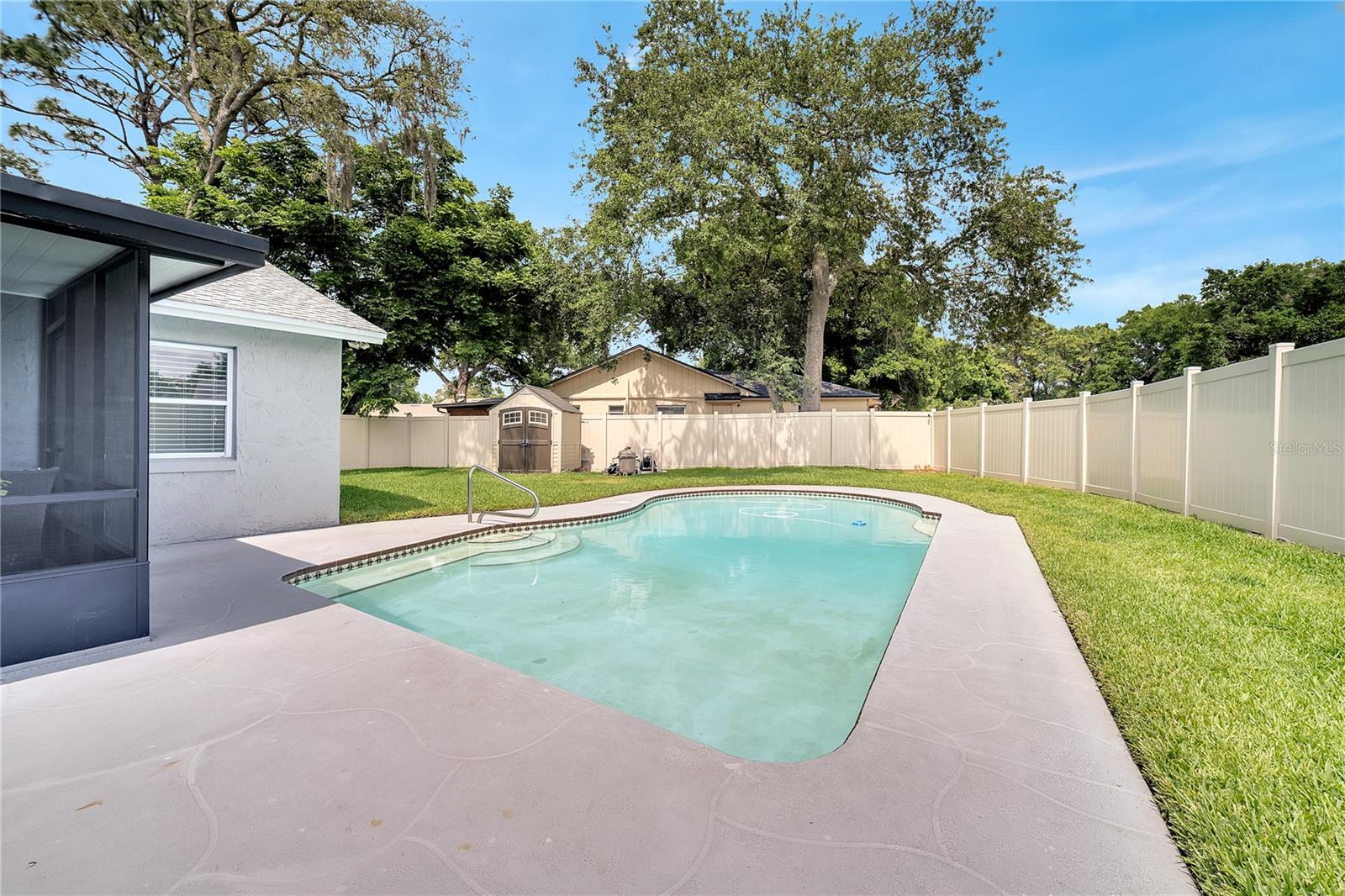 Image 43 of 66 For 819 Haulover Drive