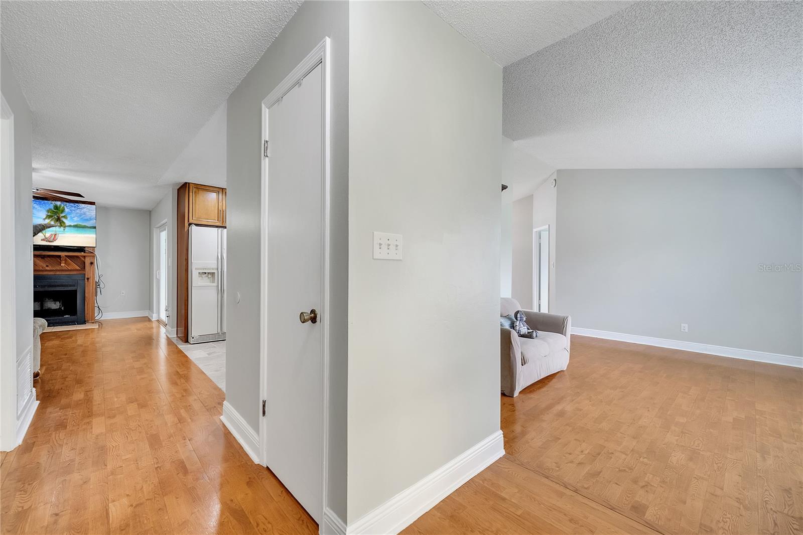 Image 9 of 66 For 819 Haulover Drive