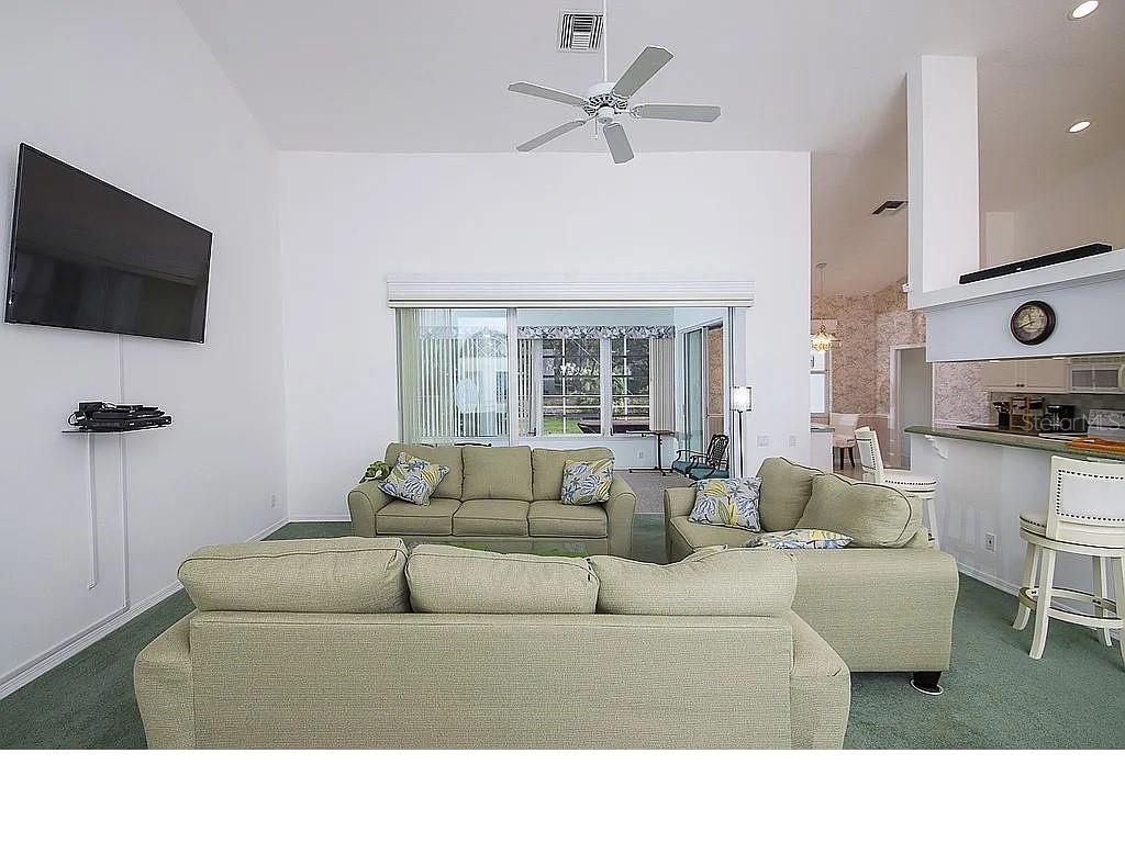 Image 10 of 25 For 470 Bermuda Isles Circle