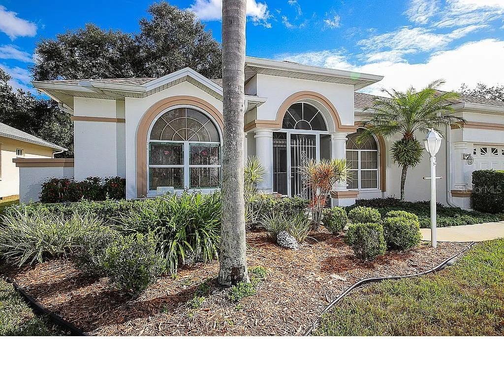 Image 2 of 25 For 470 Bermuda Isles Circle