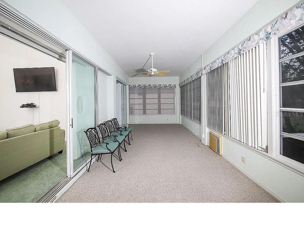 Image 21 of 25 For 470 Bermuda Isles Circle