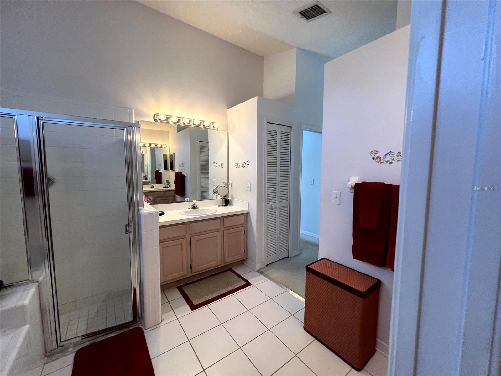 Image 8 of 39 For 2793 Picadilly Circle
