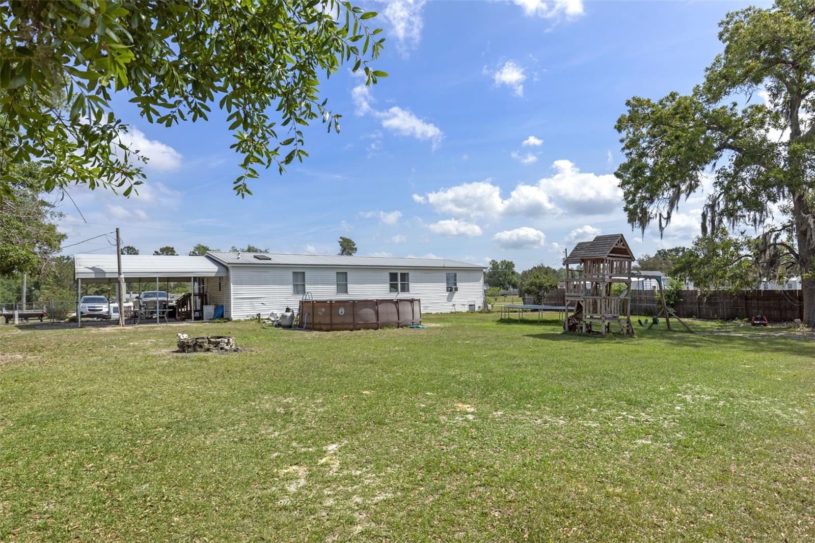 Image 14 of 17 For 3870 47 Street