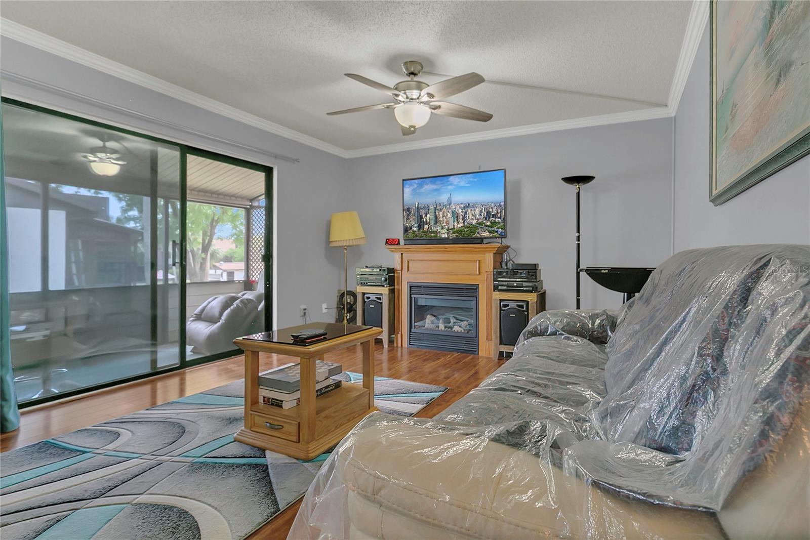 Image 14 of 32 For 516 Bahia Circle B