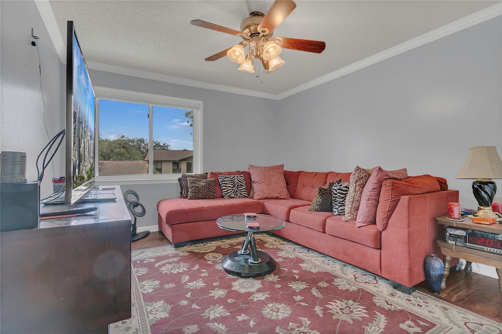 Image 27 of 32 For 516 Bahia Circle B