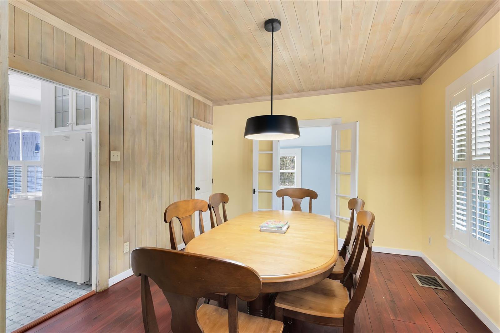 Image 10 of 36 For 6971 Earlwood Avenue