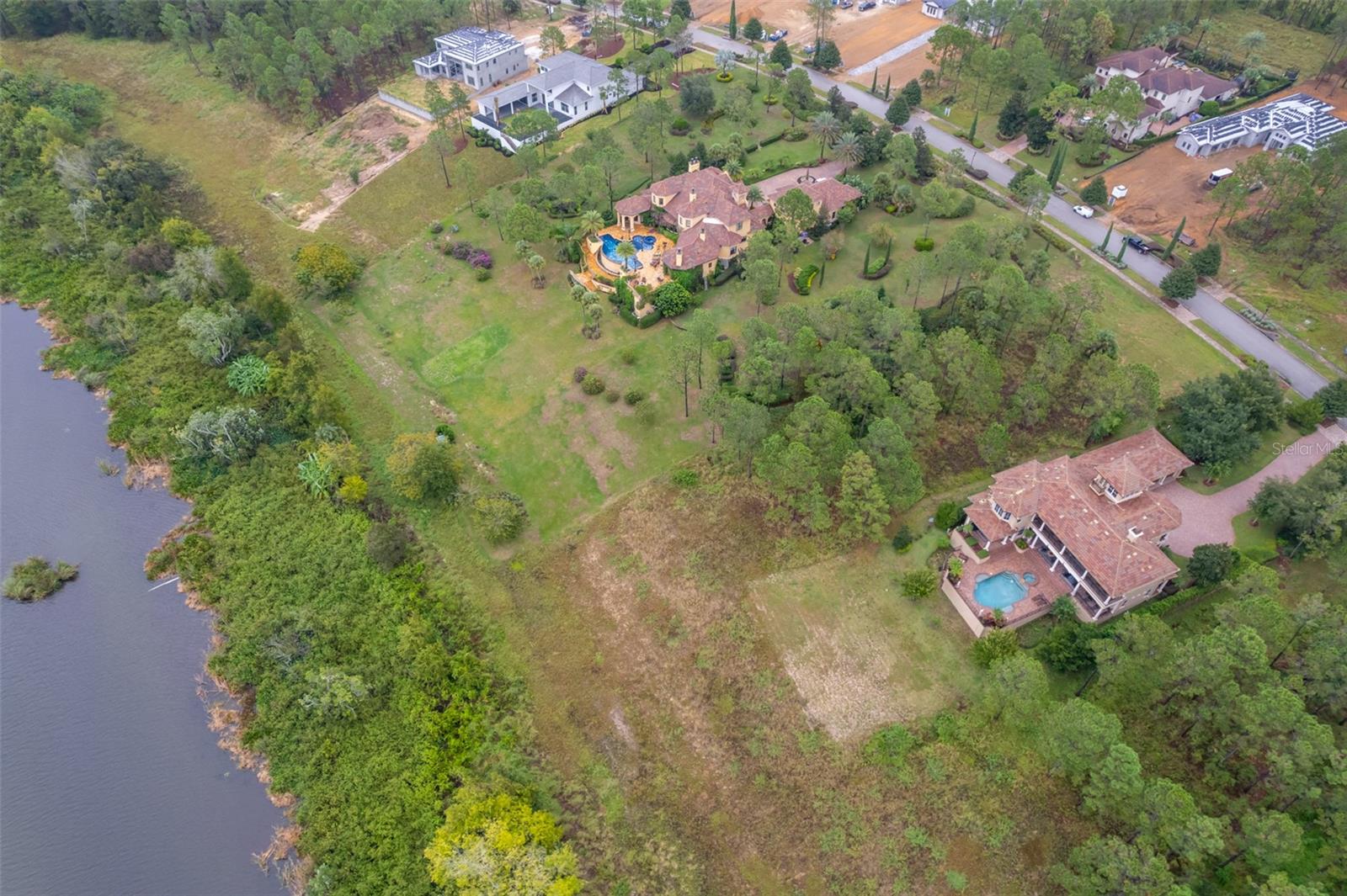 Image 13 of 37 For 16325 Pendio Drive