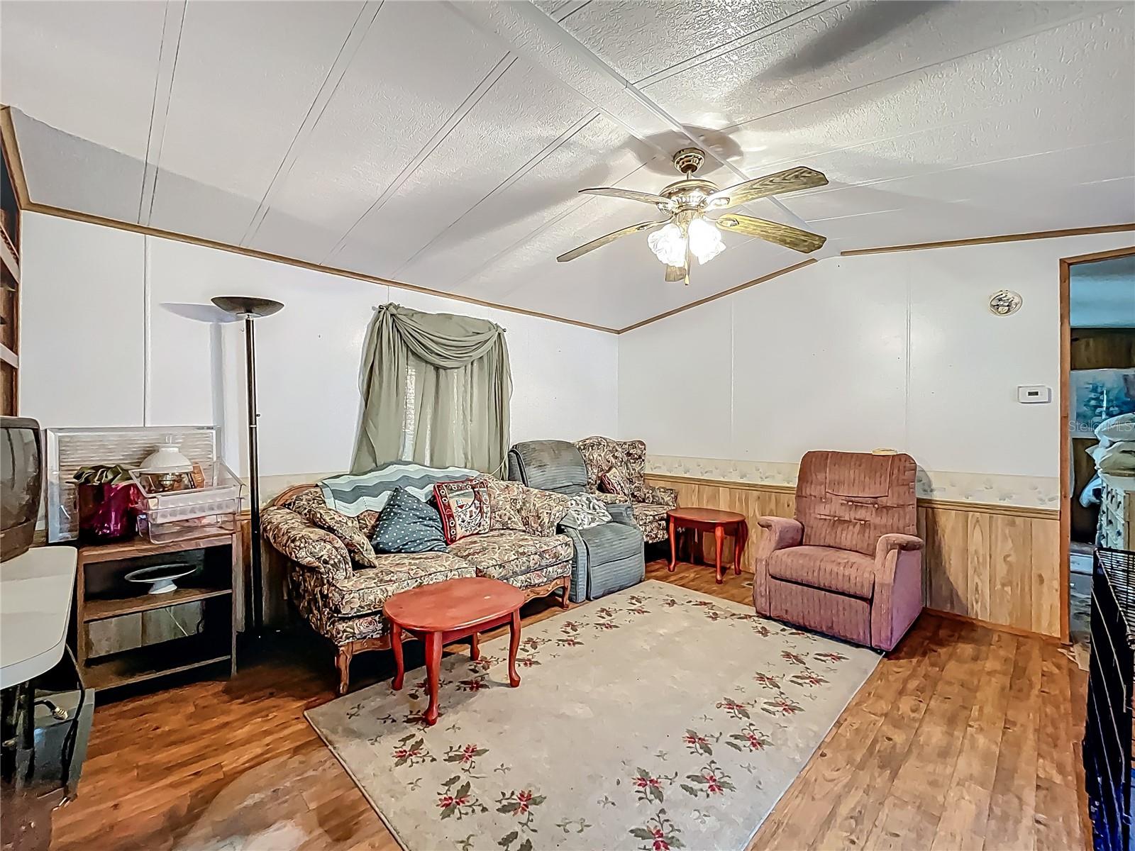 Image 9 of 16 For 47611 Hibiscus Road