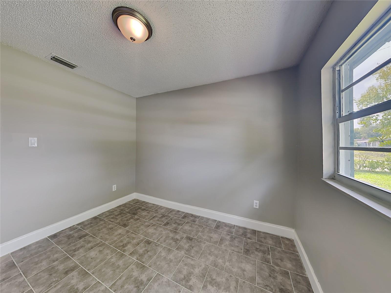 Image 12 of 18 For 3220 Mahalia Place