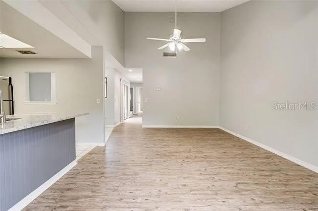 Image 13 of 18 For 6262 142nd Avenue N 1203