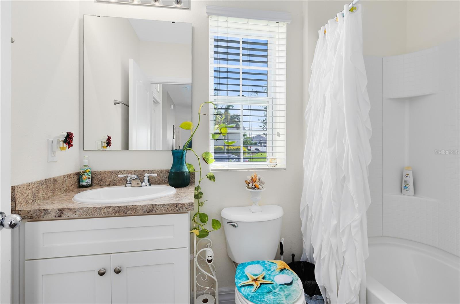 Image 11 of 29 For 4801 Apple Blossom Lane