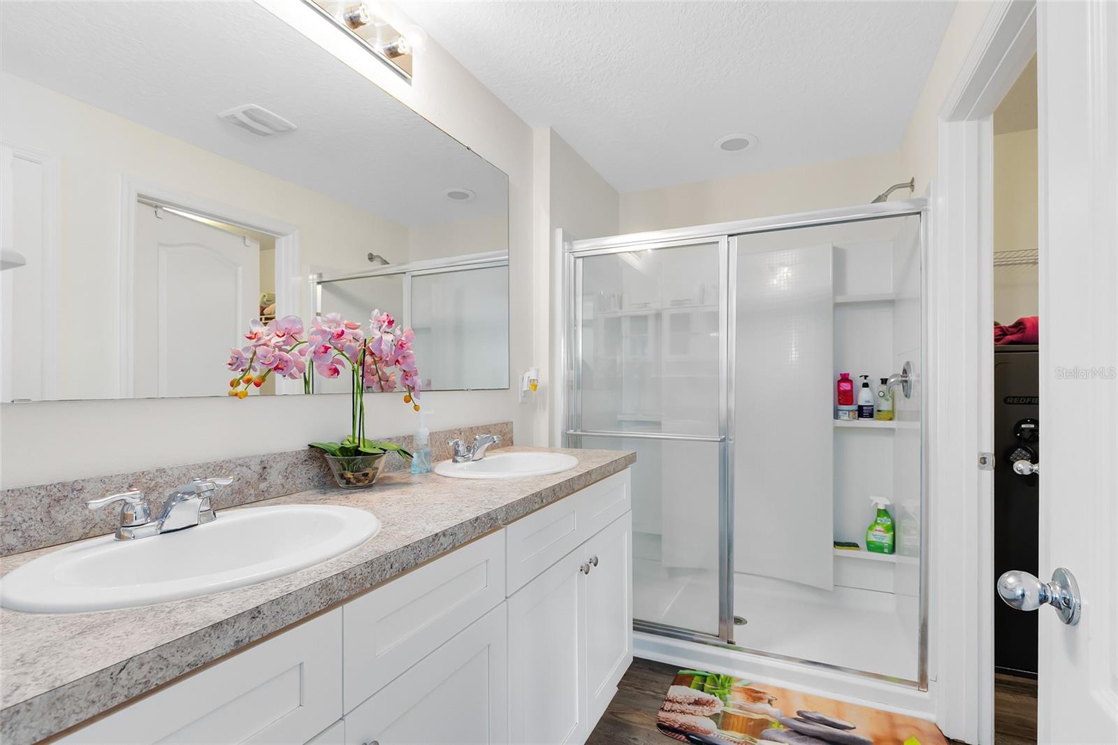 Image 15 of 29 For 4801 Apple Blossom Lane
