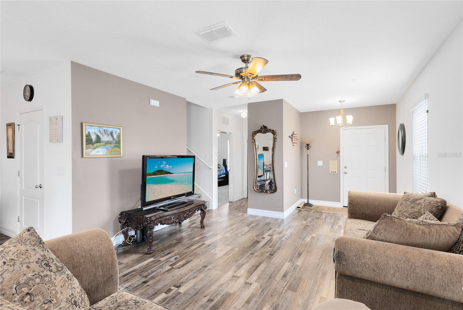 Image 2 of 29 For 4801 Apple Blossom Lane