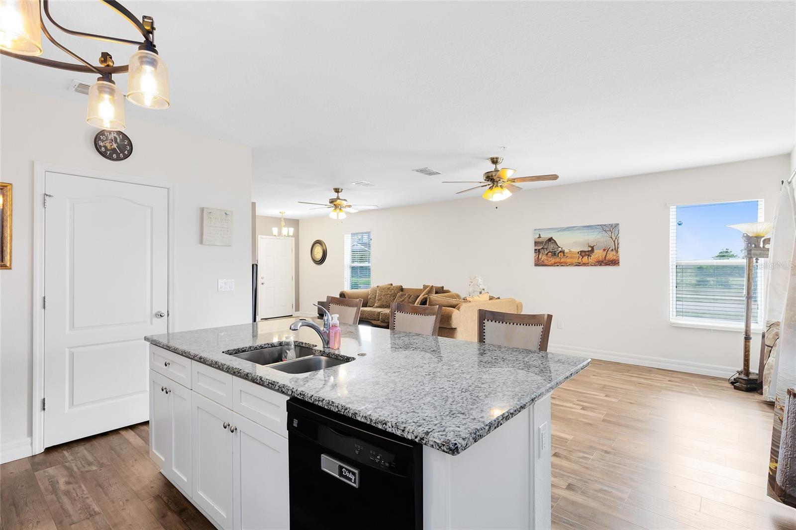 Image 8 of 29 For 4801 Apple Blossom Lane