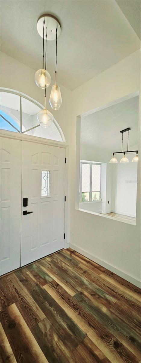 Image 9 of 39 For 460 Rotonda Circle