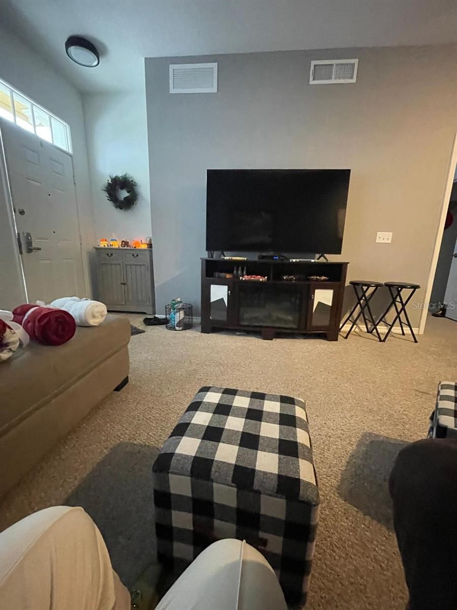 Image 3 of 28 For 2624 Lodi Circle 12-105
