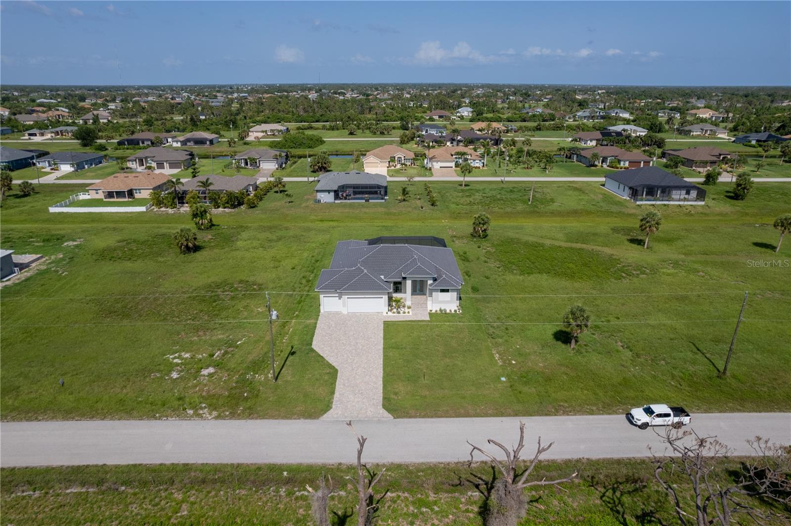 Image 33 of 37 For 193 Rotonda Boulevard S