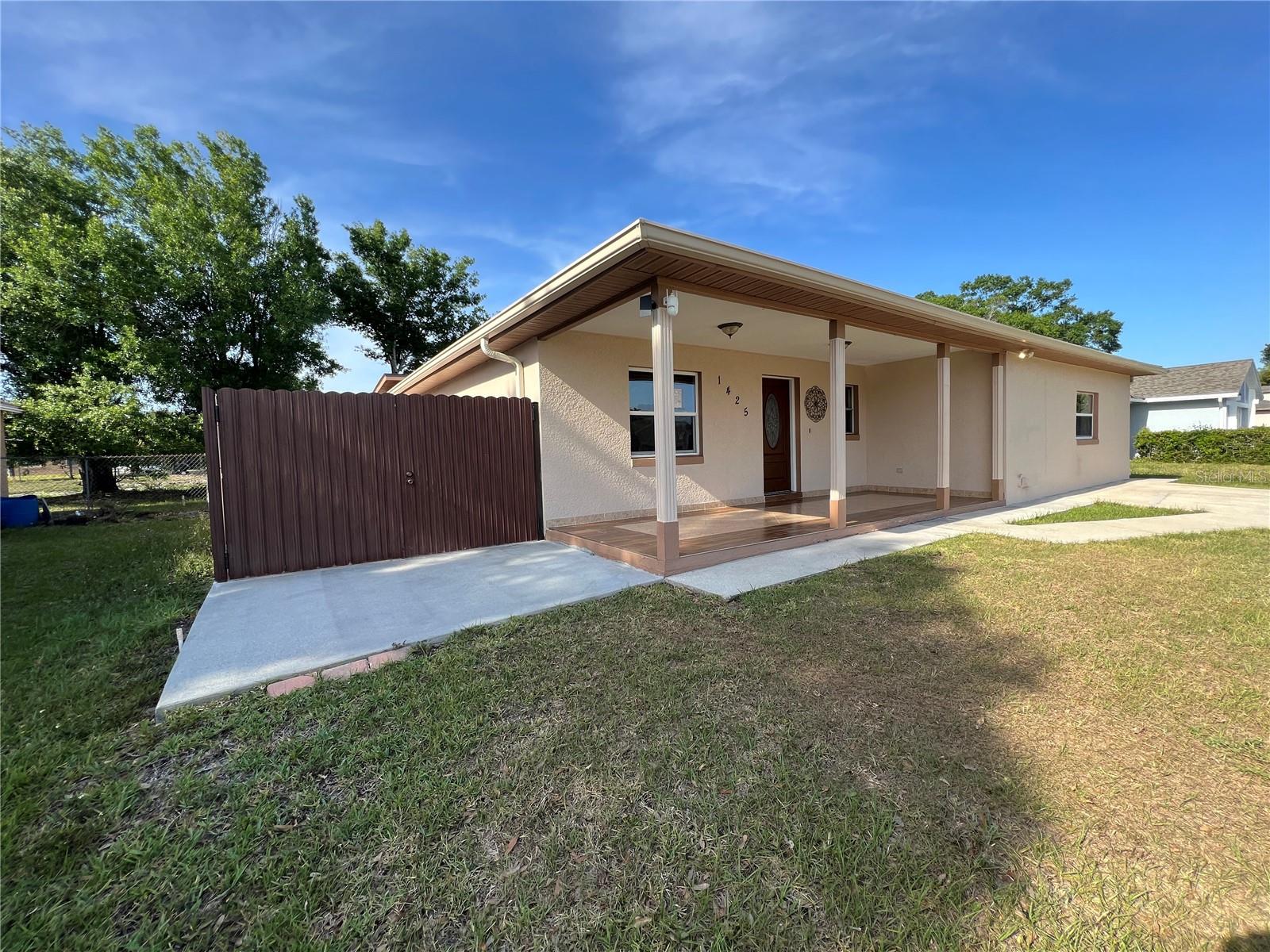 Image 2 of 26 For 1425 Orchid Lane