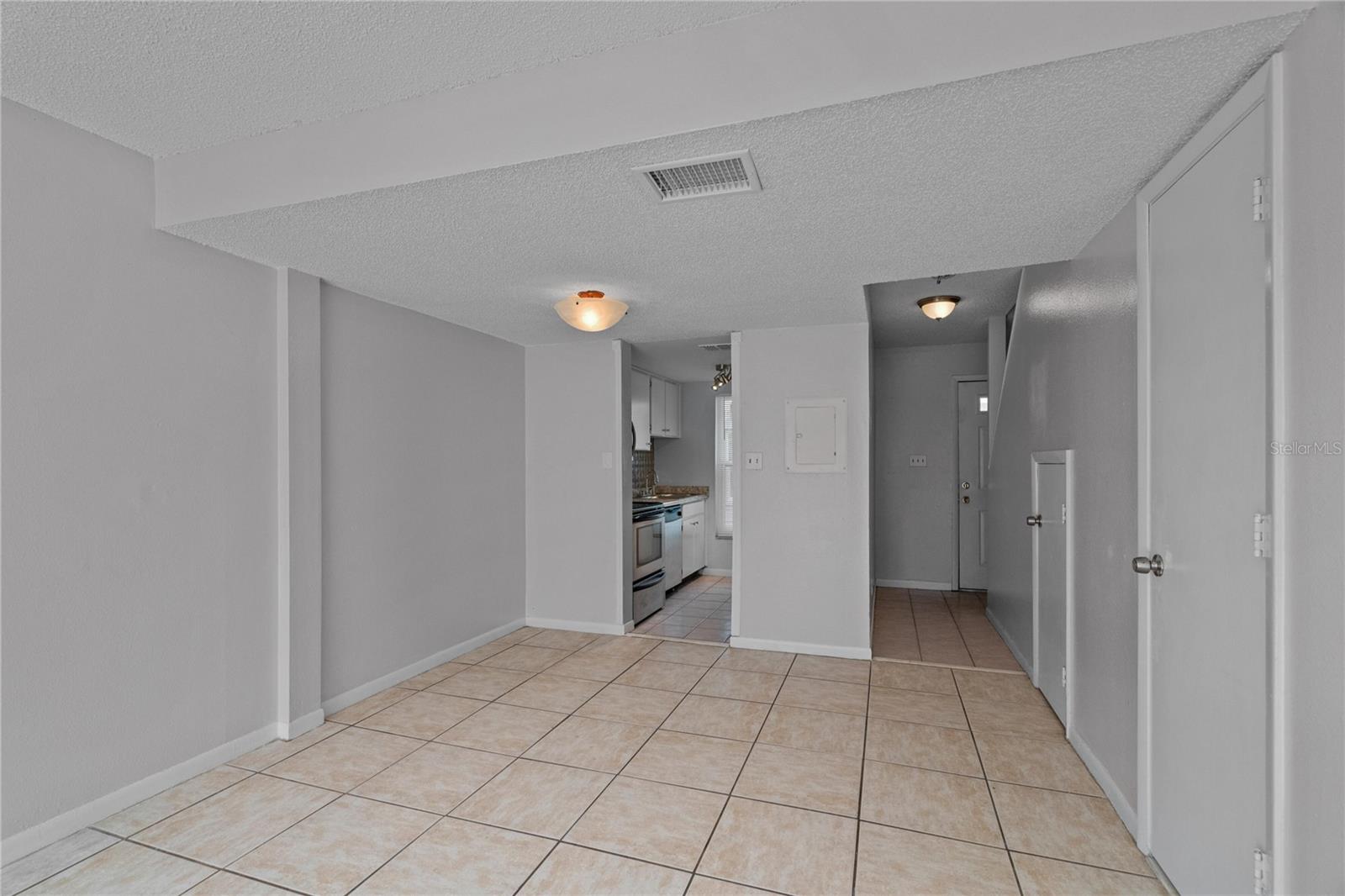 Image 12 of 21 For 5112 Temple Heights Road B