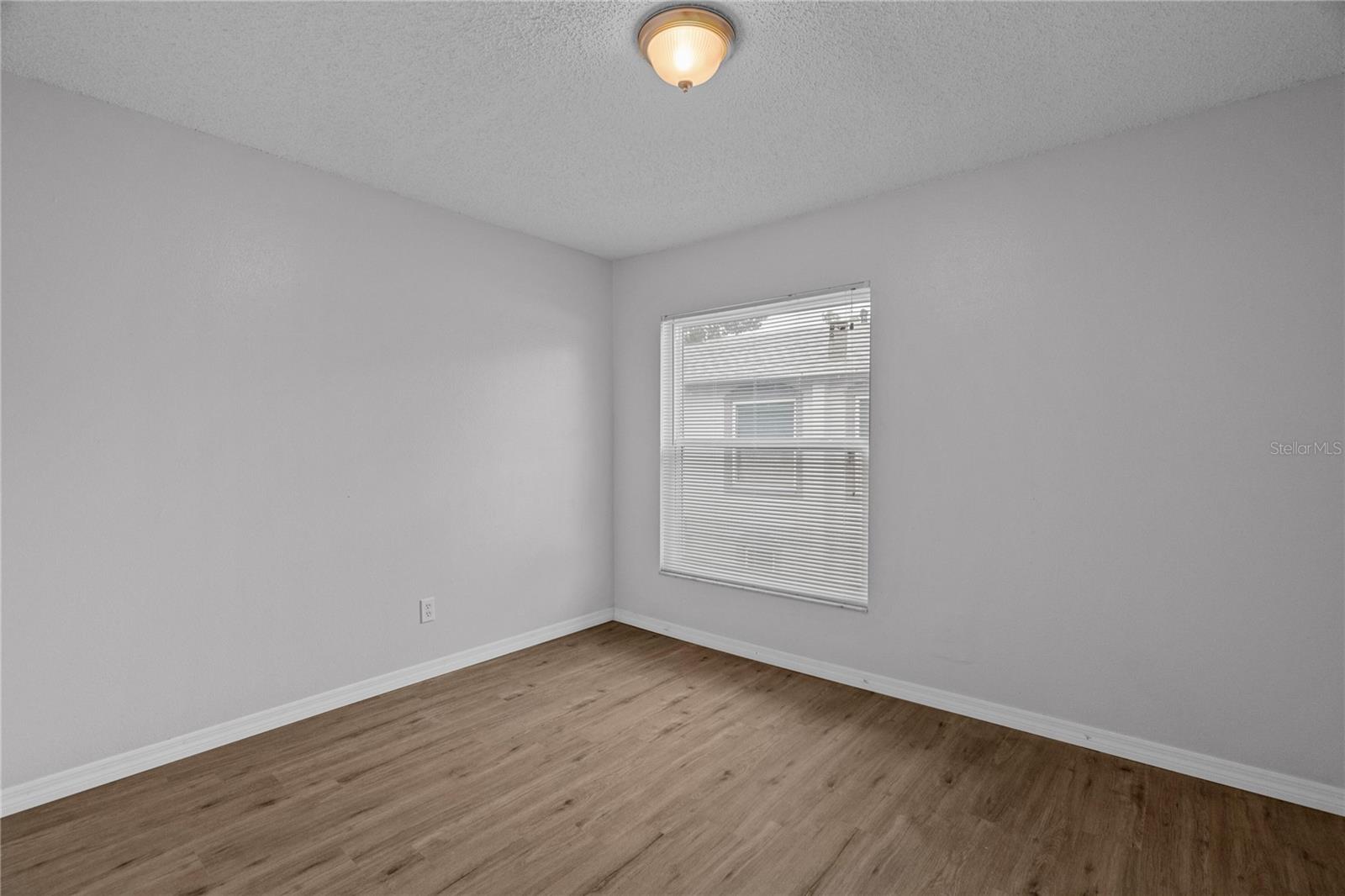 Image 17 of 21 For 5112 Temple Heights Road B