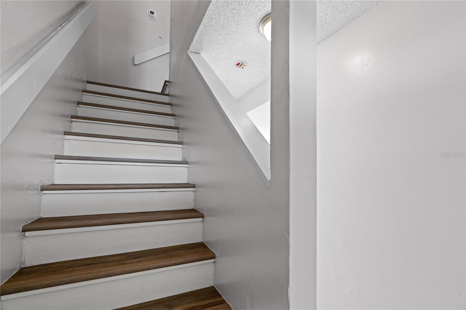Image 18 of 21 For 5112 Temple Heights Road B