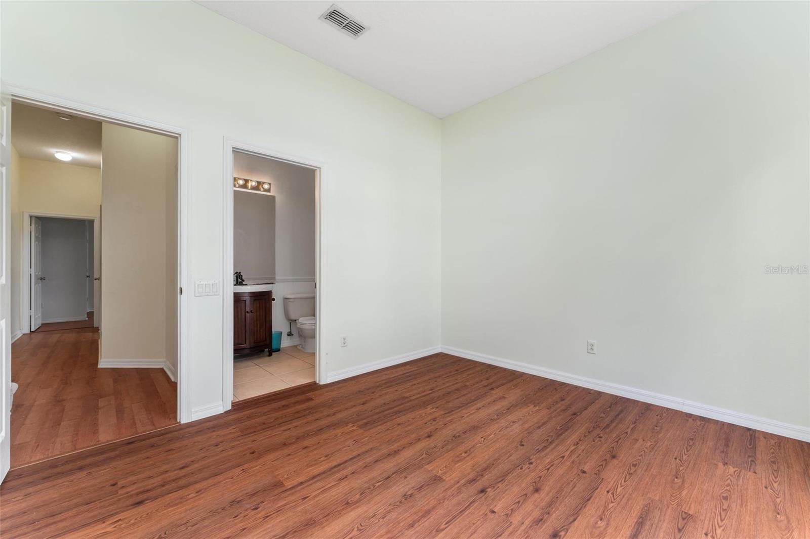 Image 31 of 59 For 6550 Crestmont Glen Lane