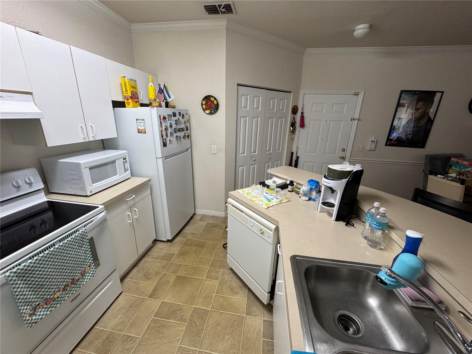 Image 10 of 27 For 3707 Conroy Road 1711