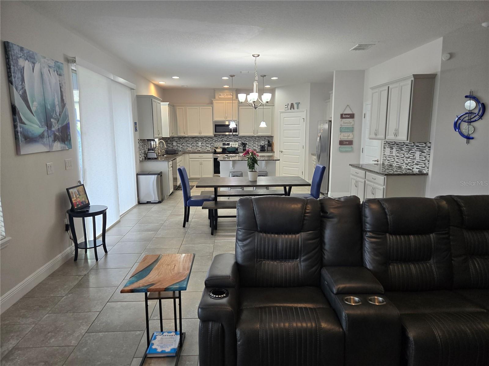 Image 14 of 54 For 16124 Azure Key Street
