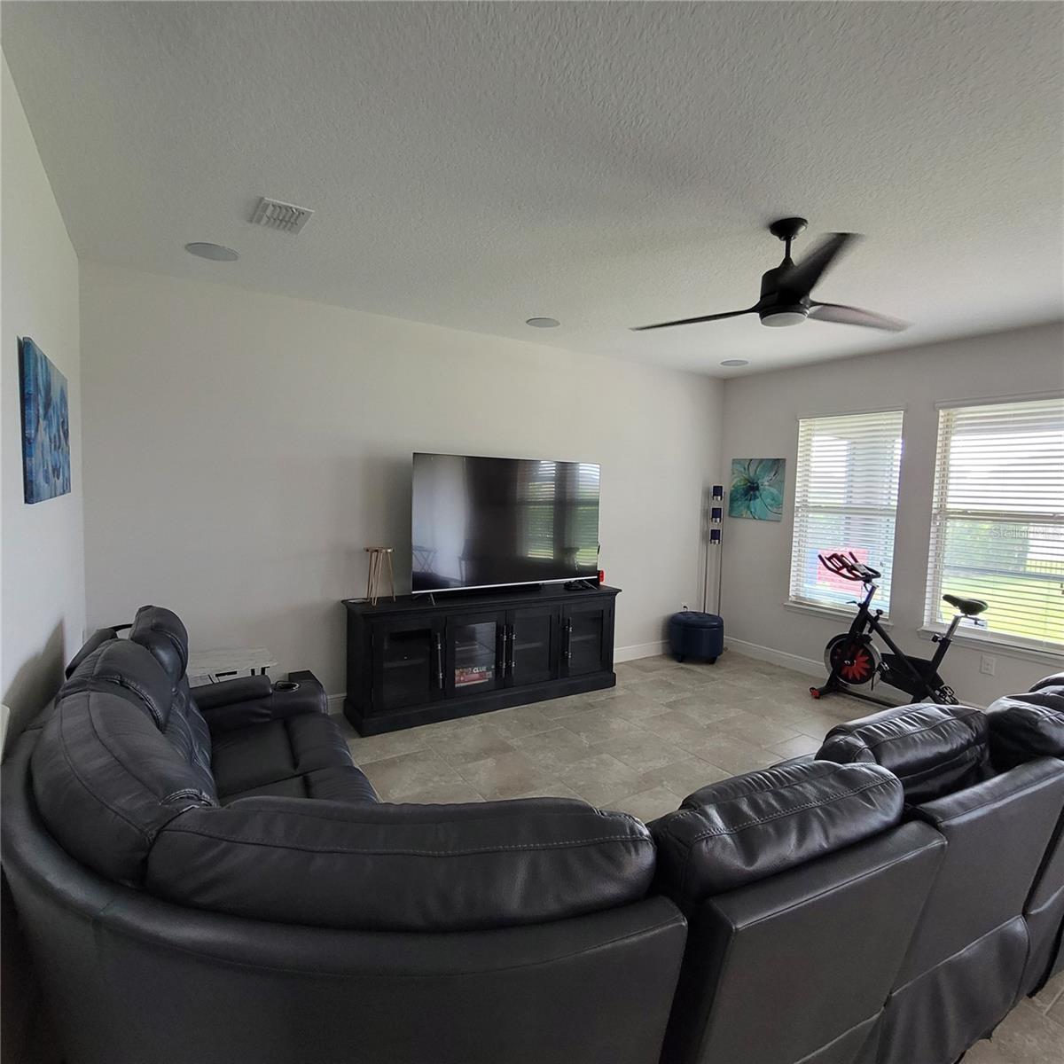 Image 9 of 54 For 16124 Azure Key Street
