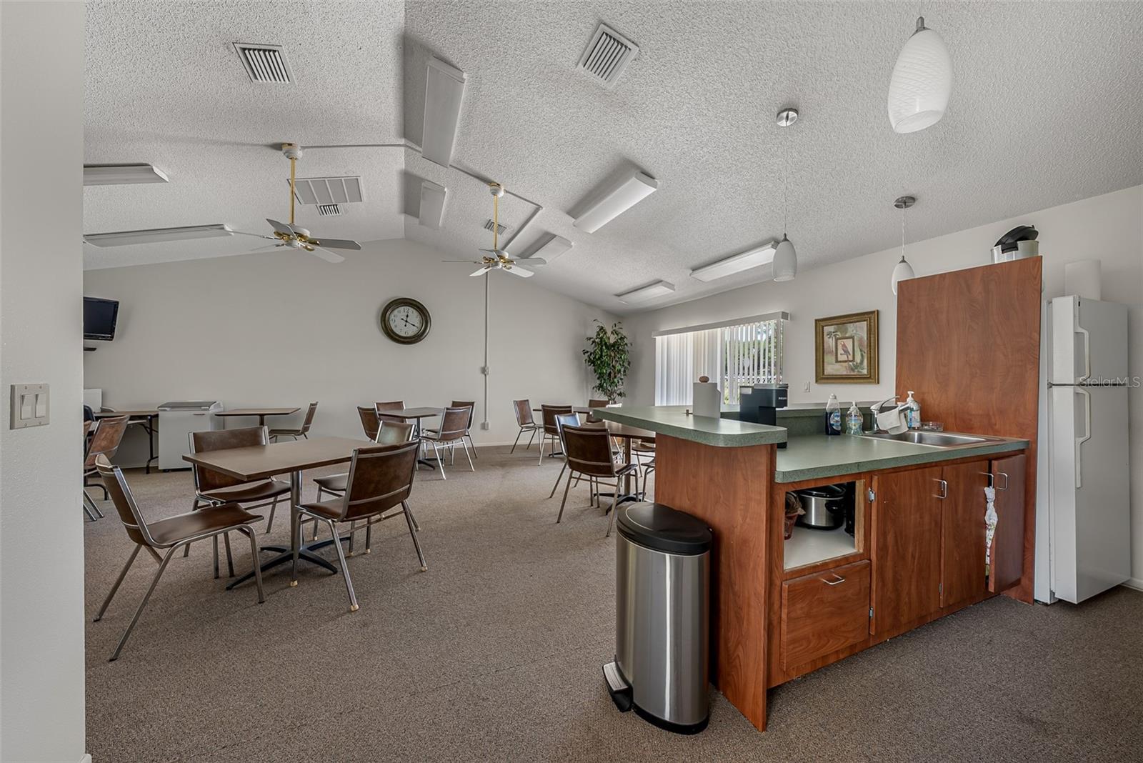Image 34 of 40 For 2175 Golf Isle Drive 1022