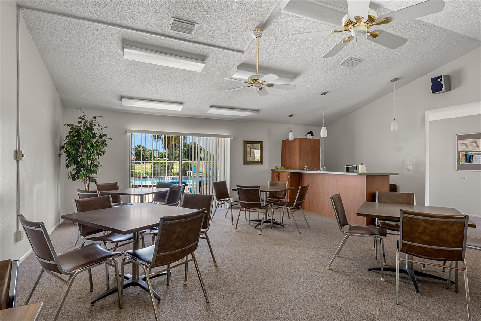 Image 35 of 40 For 2175 Golf Isle Drive 1022