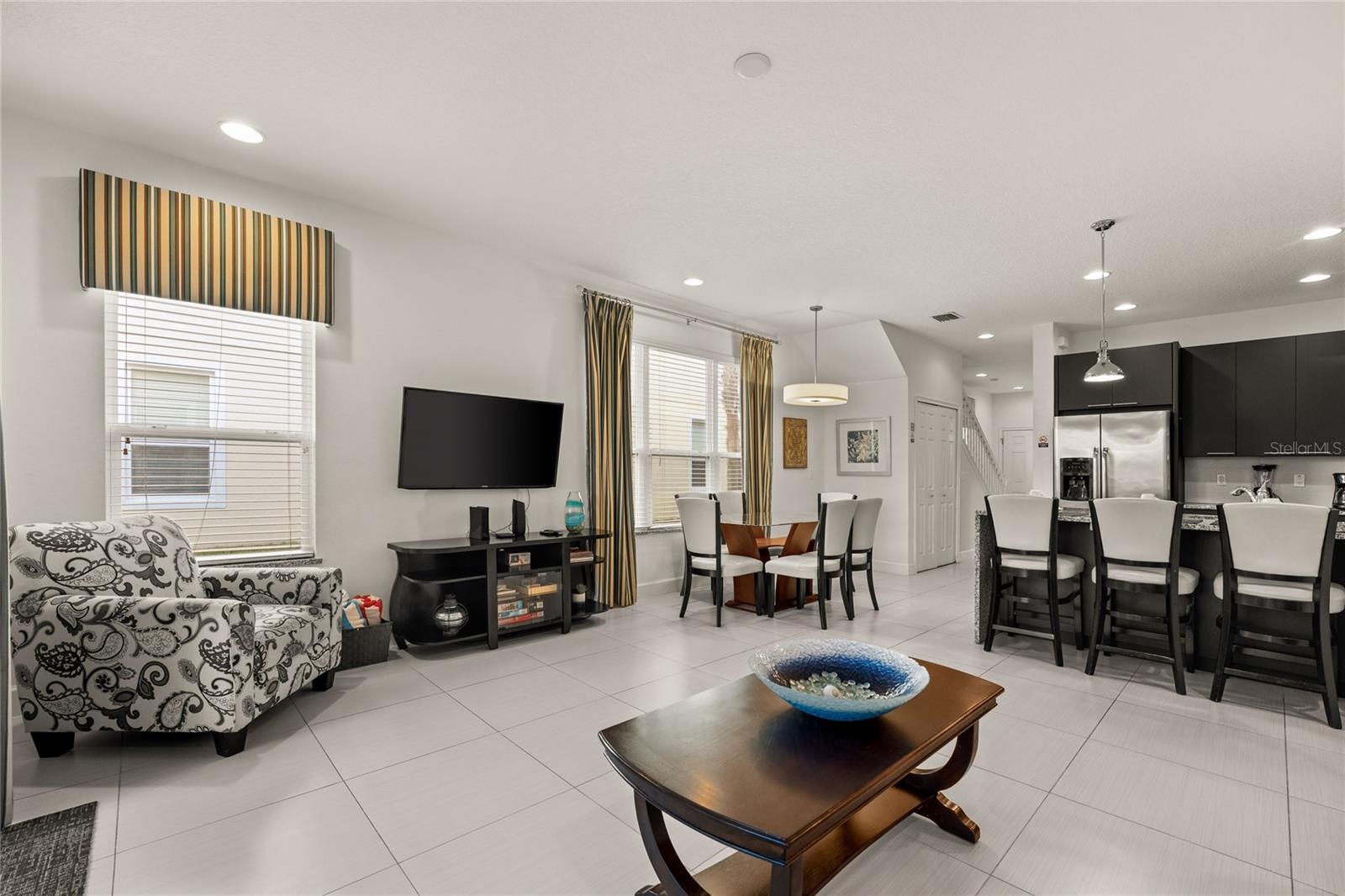 Image 3 of 25 For 17521 Placidity Avenue