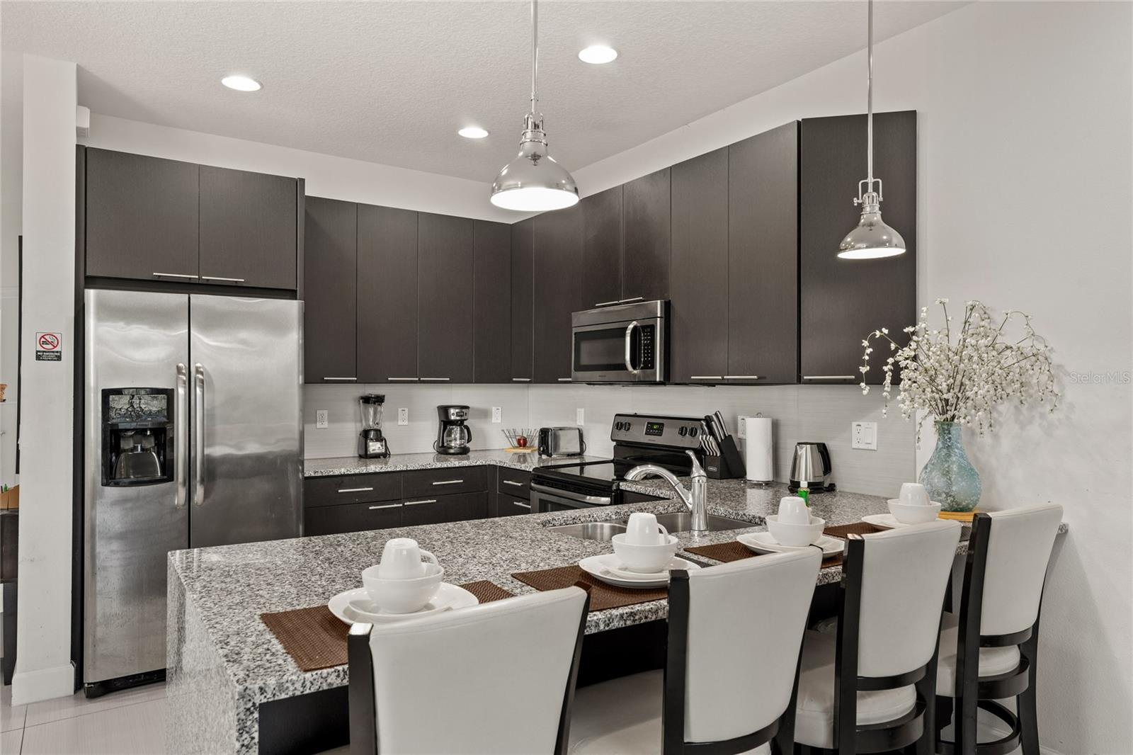 Image 4 of 25 For 17521 Placidity Avenue
